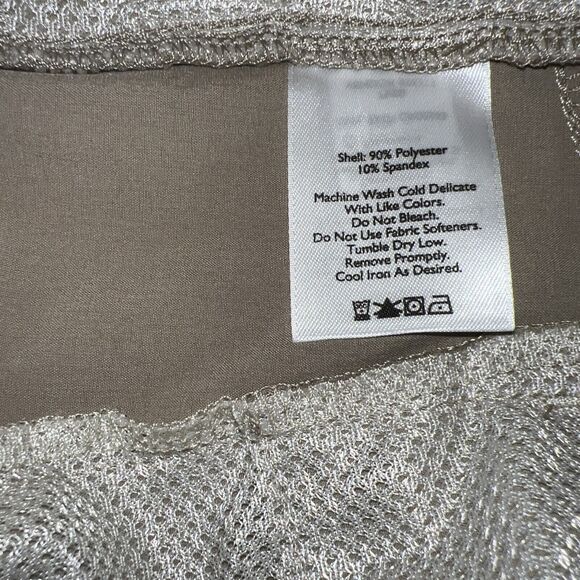 Eddie Bauer Travex Women's 8 Beige Stretch Fabric Shorts Outdoor Travel Hiking - Picture 4 of 6